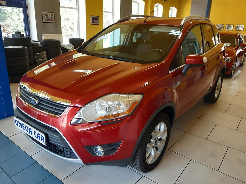Ford Kuga 2.0 TDCI 4x4 TITANIUM - fotka 3 z 24