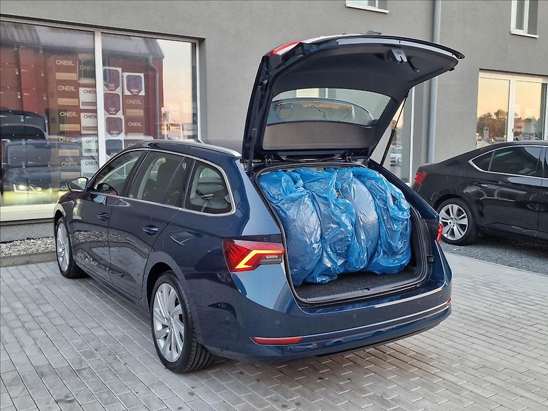 Škoda Octavia 1.4 TSI iV DSG Style,ČR,1.Maj - fotka 41 z 50