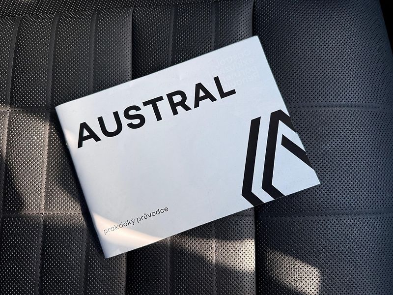 Renault Austral (2023) 1,3 TCe 116 kW Iconic - fotka 26 z 26