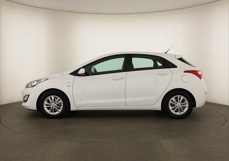 Hyundai i30 (2016) 1.6 CRDi, Serv.kniha, Tempomat - fotka 3 z 13