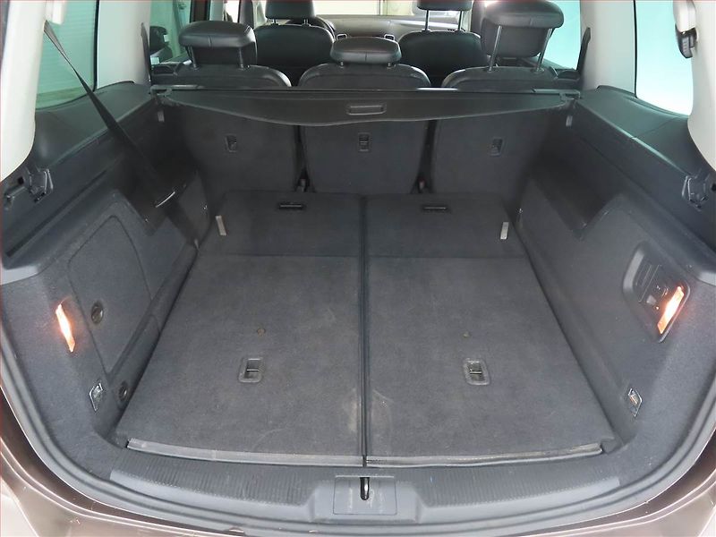 Volkswagen Sharan (2011) Highline 2.0 TDI, 4X4, 7 míst - fotka 14 z 18