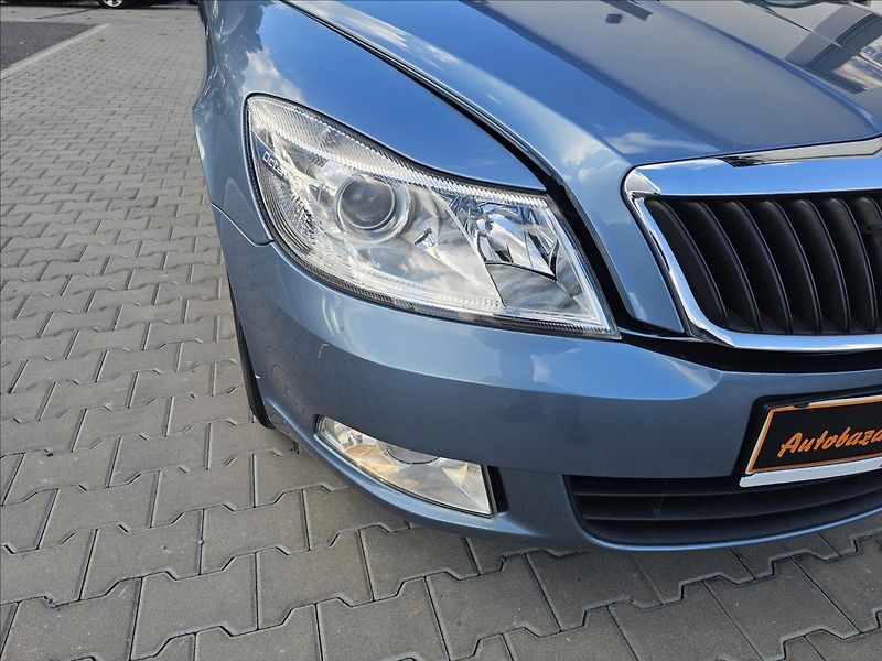 Škoda Octavia II 1,6 MPi75KW KLIMA TZ STK - fotka 35 z 38