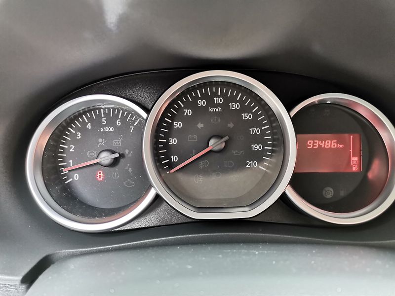 Dacia Lodgy (2019) 1.6i SCe 75kw StepWay AC PDC - fotka 12 z 25