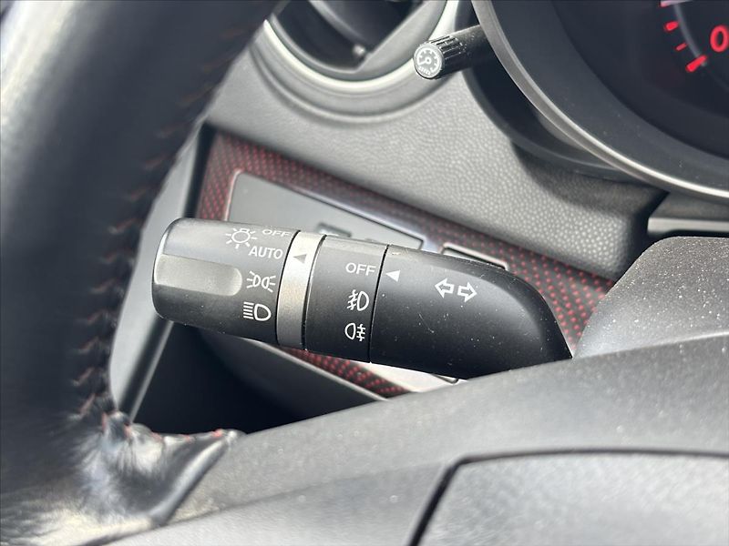 Mazda 3 2,3 MZR DISI 191kW MPS - fotka 27 z 36