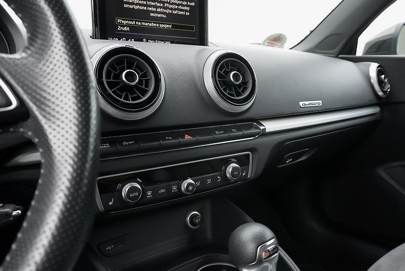Audi A3 2.0 TFSI 140kW S-LINE QUATTRO - fotka 22 z 37