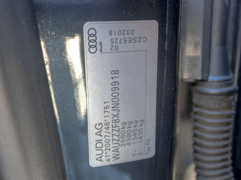 Audi A8 (2018) 3.0T 250KW B/O – TAŽNÝ - fotka 56 z 61