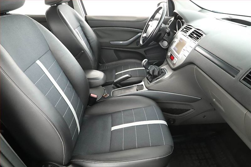 Ford Kuga (2009) 2.0 TDCi, Tempomat - fotka 7 z 18