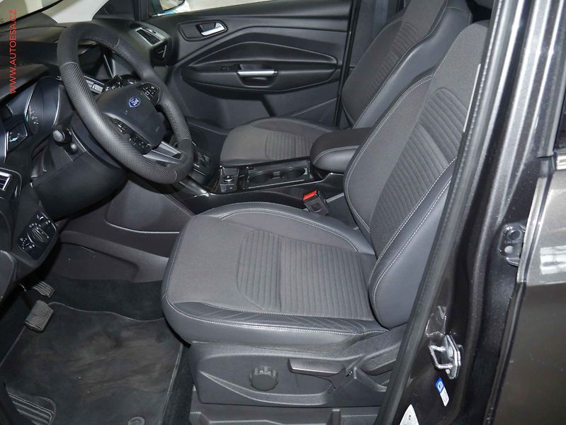 Ford Kuga (2017) 2.0 TDCi 4x4, ČR, AT, navi - fotka 9 z 21