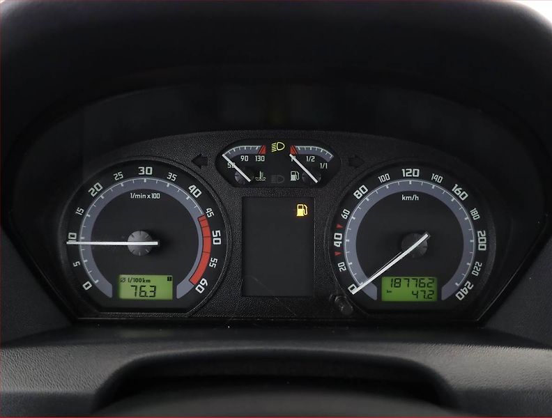 Škoda Fabia (2006) 1.9 TDI, po STK, CZ doklady - fotka 8 z 14