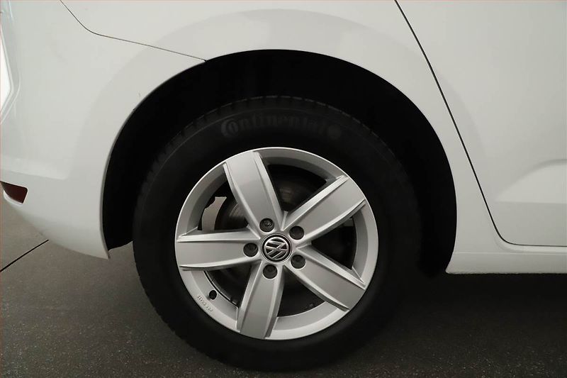 Volkswagen Touran (2016) Highline 2.0 TDI, Automat - fotka 12 z 17