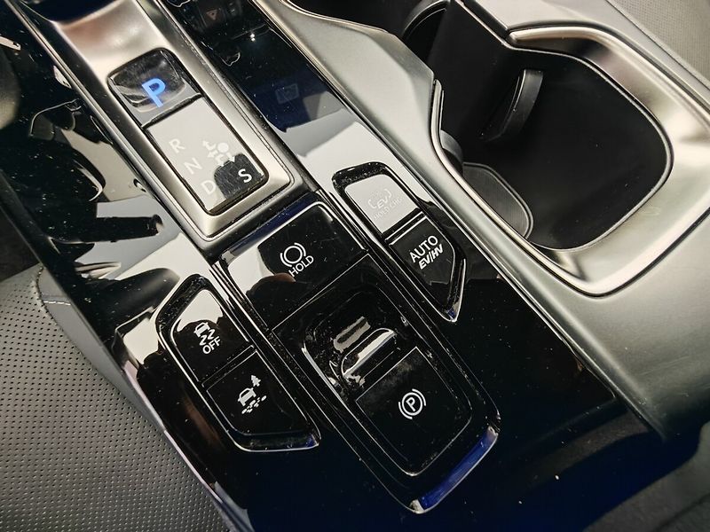 Lexus NX 450h plus 450h+ Plug-in Hybrid EXECUTIVE - fotka 41 z 44