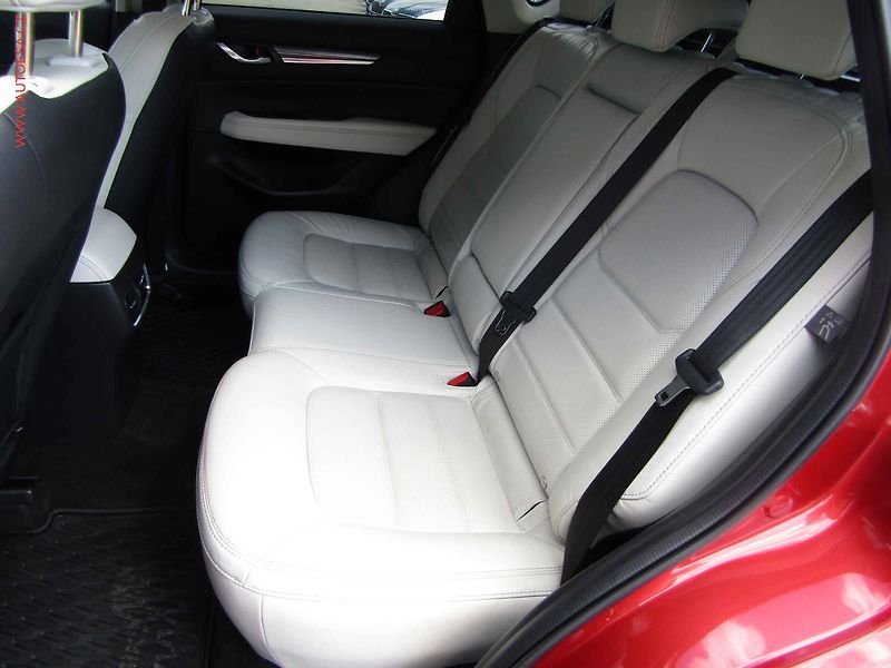 Mazda CX-5 (2017) 2.5 i 4x4, ČR, AT, LED, navi - fotka 10 z 21