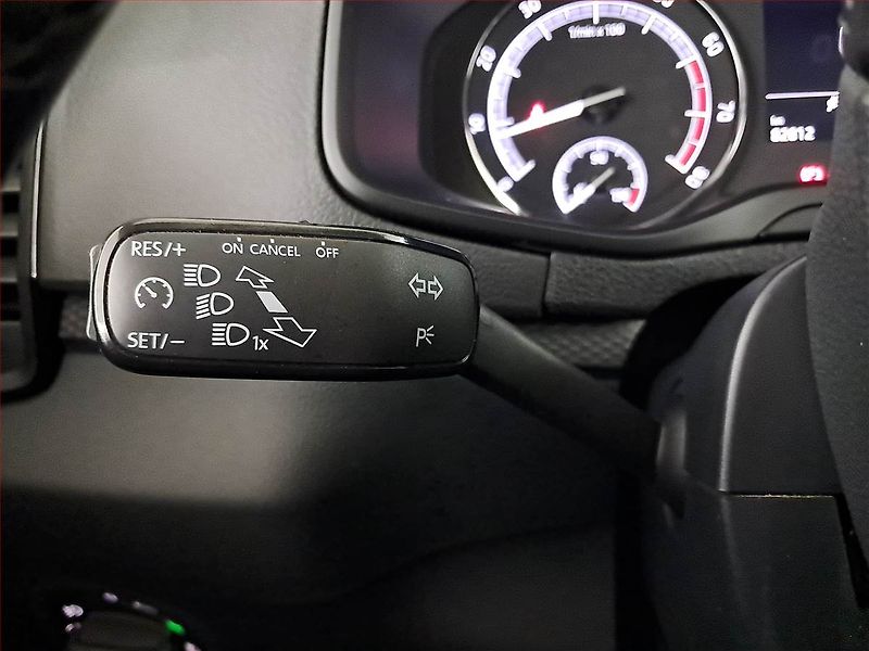 Škoda Karoq (2021) 1.5 TSI - fotka 20 z 21