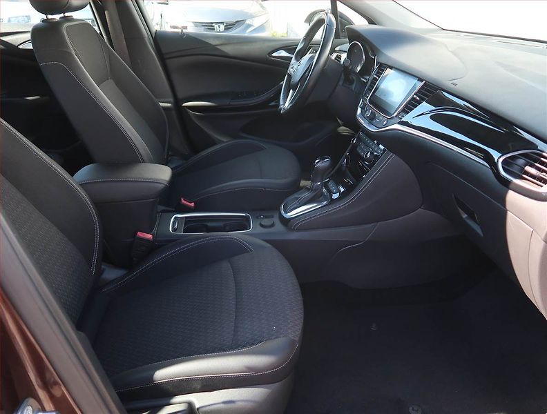 Opel Astra (2017) 1.4 T, Automat, ČR,1.maj - fotka 9 z 20