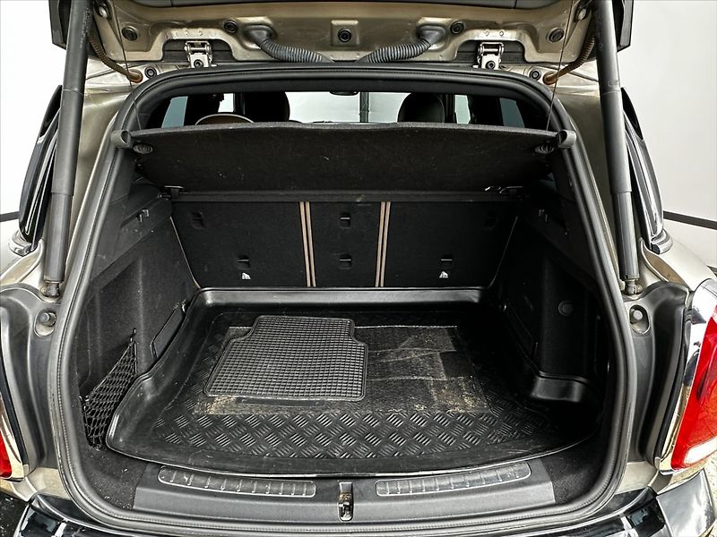 Mini Countryman 2,0 SD 140kW- automat- CZ - fotka 15 z 47