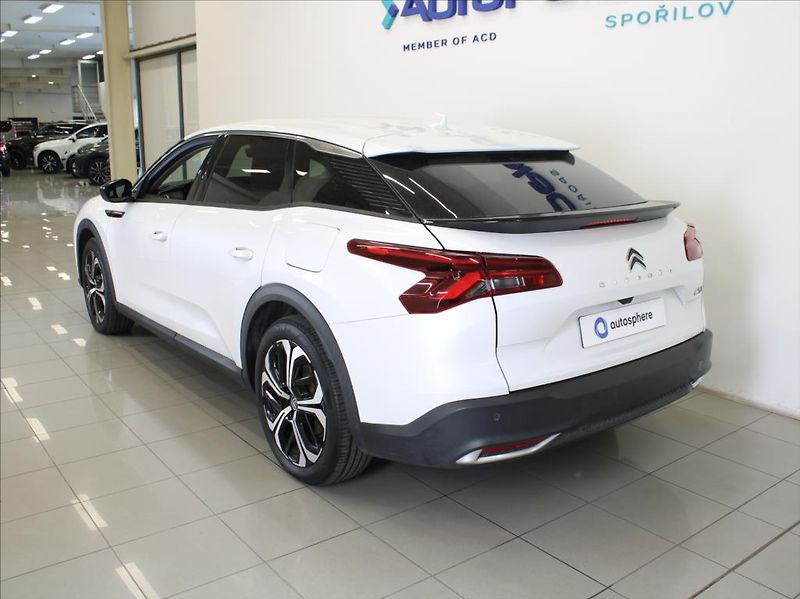 Citroën C5 X 1,6 PHEV 225 Shine PACK 17tkm. - fotka 3 z 17