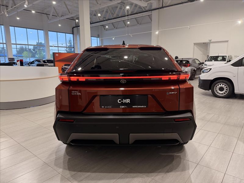 Toyota C-HR 0,0 Executive  77 kWh, pohon A - fotka 5 z 10