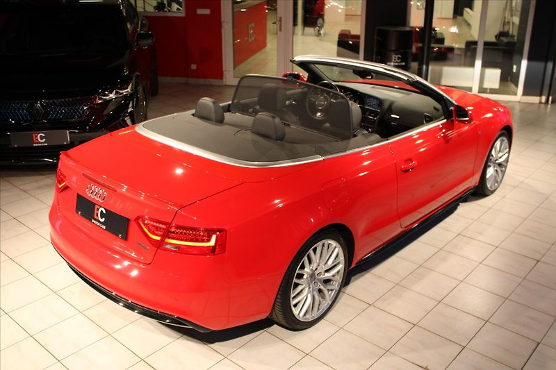 Audi A5 TDi V6 quattro S Line Cabriole - fotka 23 z 27