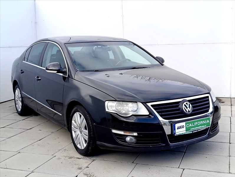 Volkswagen Passat 2,0 TDi Bi-xenon,Kůže,Tempomat - fotka 4 z 30