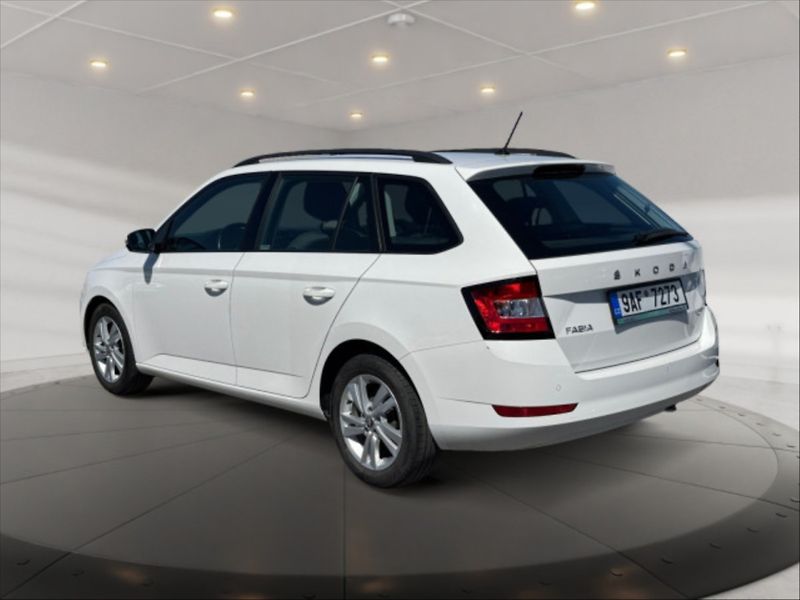 Škoda Fabia 1,0 TSI 70 Ambition - fotka 4 z 10