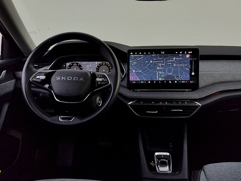 Škoda Octavia (2025) Top Selection 1,5 Tsi 110 Kw D - fotka 6 z 39