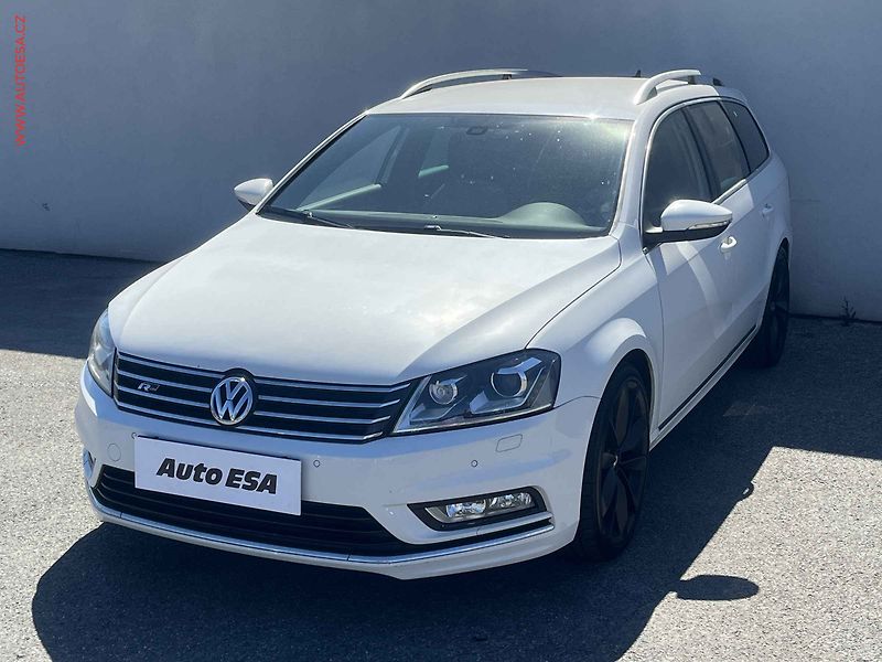 Volkswagen Passat (2013) 2.0TDi 4x4, DSG, bixen, AC - fotka 3 z 11