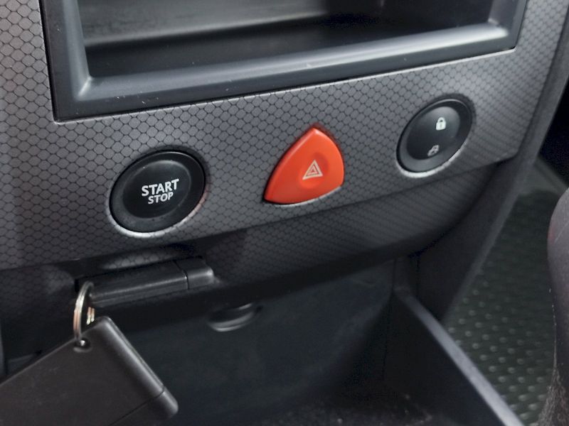 Renault Mégane (2004) 1,5 Dci 60 Kw - fotka 16 z 30
