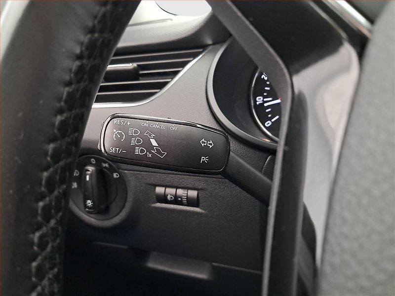 Škoda Octavia (2015) Ambition 1.4 TSI, ČR,1.maj - fotka 17 z 17