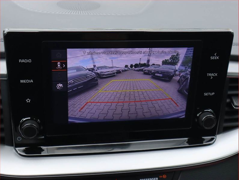 Kia Ceed (2023) Silver 1.5 T-GDI - fotka 20 z 20