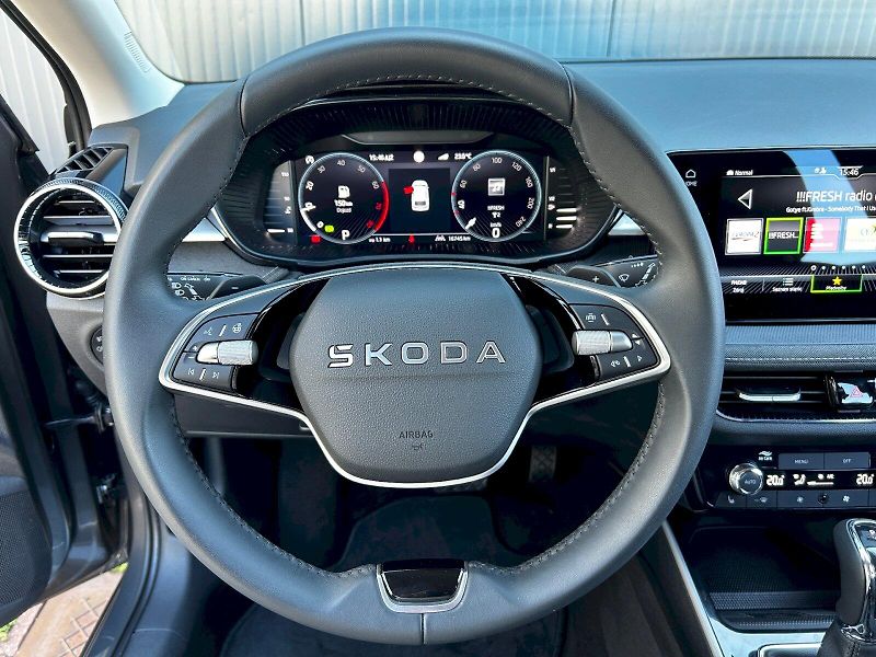 Škoda Fabia (2025) 1.5 TSI 110kW DSG Top Selectio - fotka 6 z 34