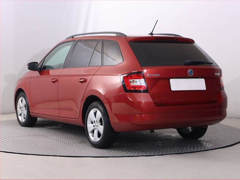 Škoda Fabia (2016) Ambition 1.2 TSI, Serv.kniha - fotka 4 z 16