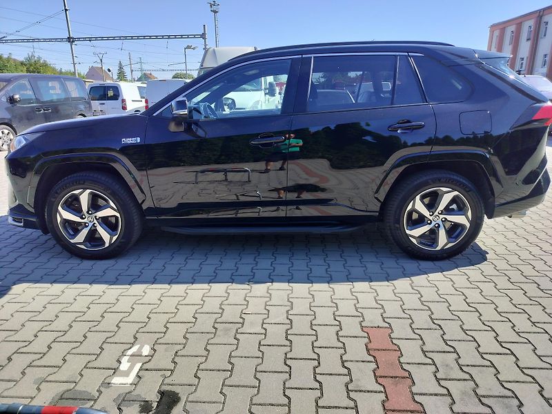 Toyota RAV4 2.5 4x4, plug in hybrid - fotka 4 z 29