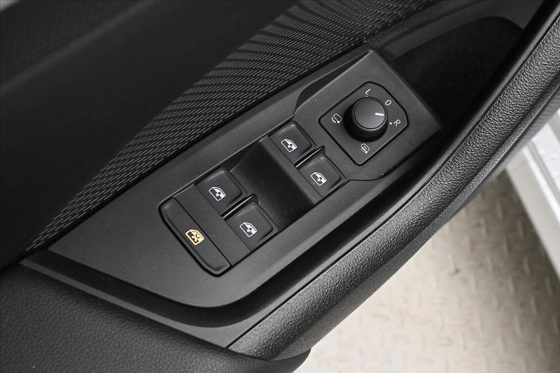 Škoda Octavia 2,0 TDI 110kW DSG Style Záruka - fotka 22 z 26