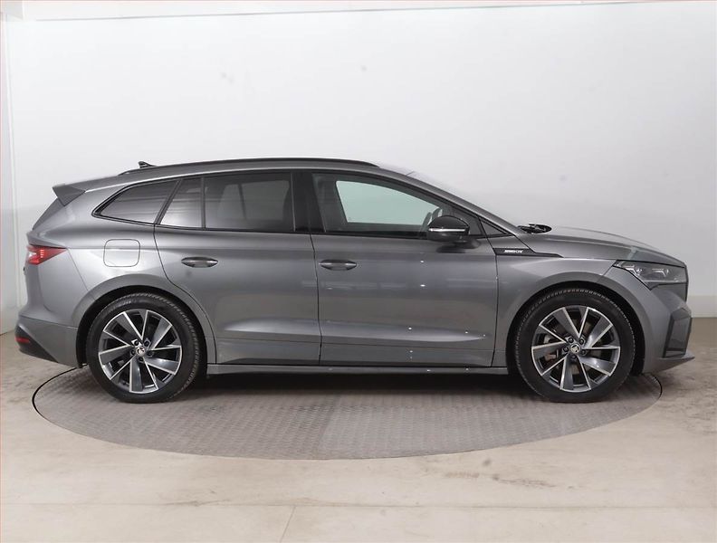 Škoda Enyaq (2023) iV 80x (82 kWh), SoH 91% - fotka 6 z 18