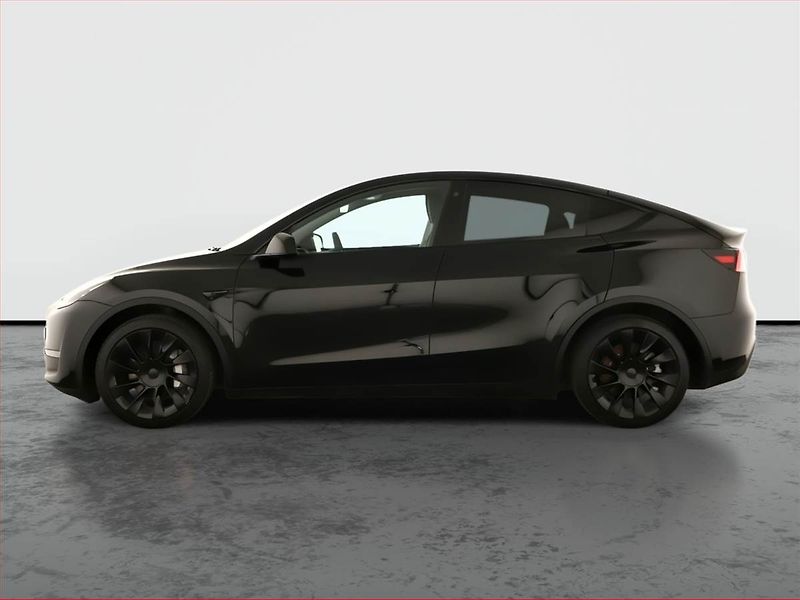 Tesla Model Y (2023) Long Range AWD 79kWh, SoH 91% - fotka 3 z 27