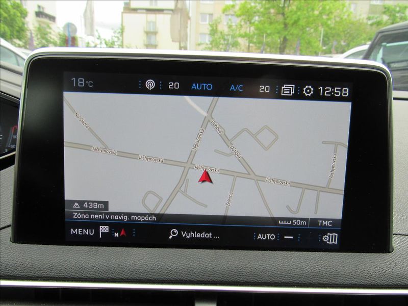 Peugeot 3008 1,2 96kW Allure 1.majitel - fotka 16 z 34