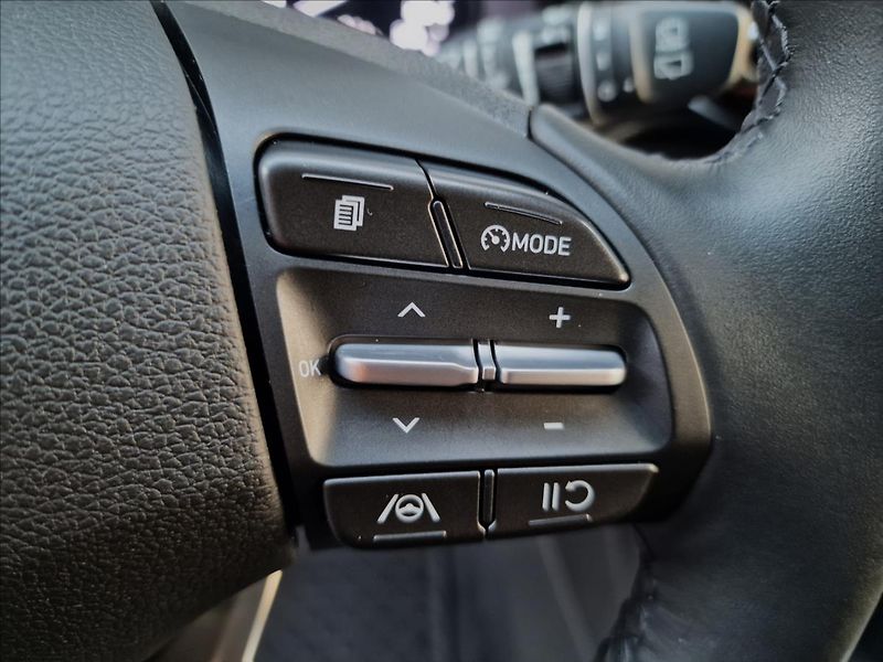 Hyundai i30 1.0 T-Gdi Family Smart Kombi - fotka 23 z 50