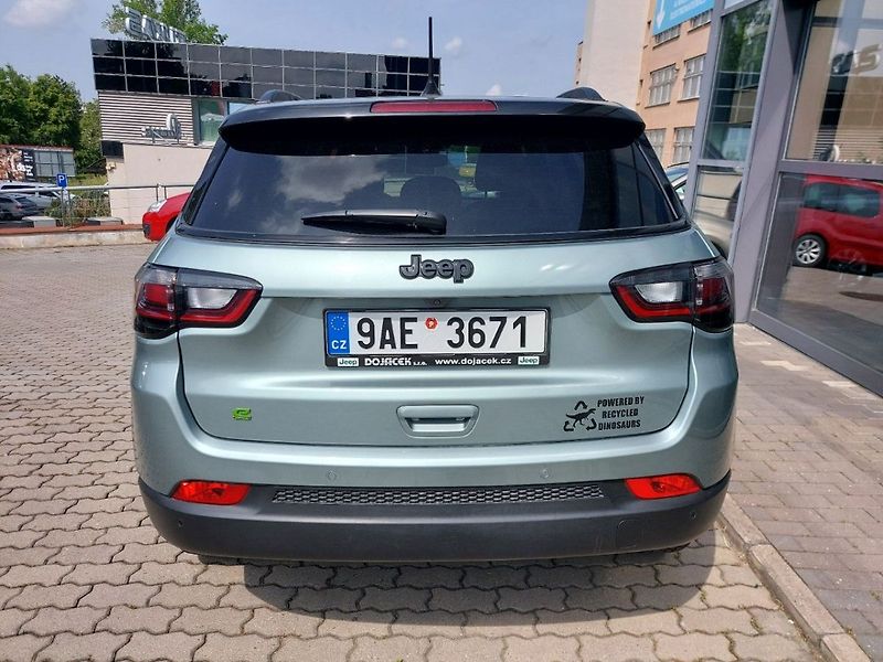 Jeep Compass 1.5 e-Hybrid aut. FWD Upland - fotka 6 z 8