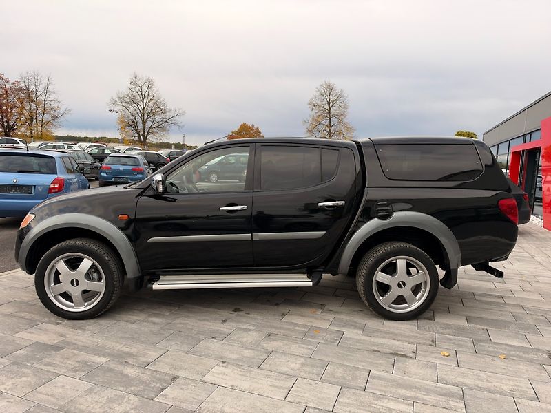 Mitsubishi L200 (2008) 2.5DI-D 100kW 4x4 HARDTOP/AUT - fotka 8 z 29