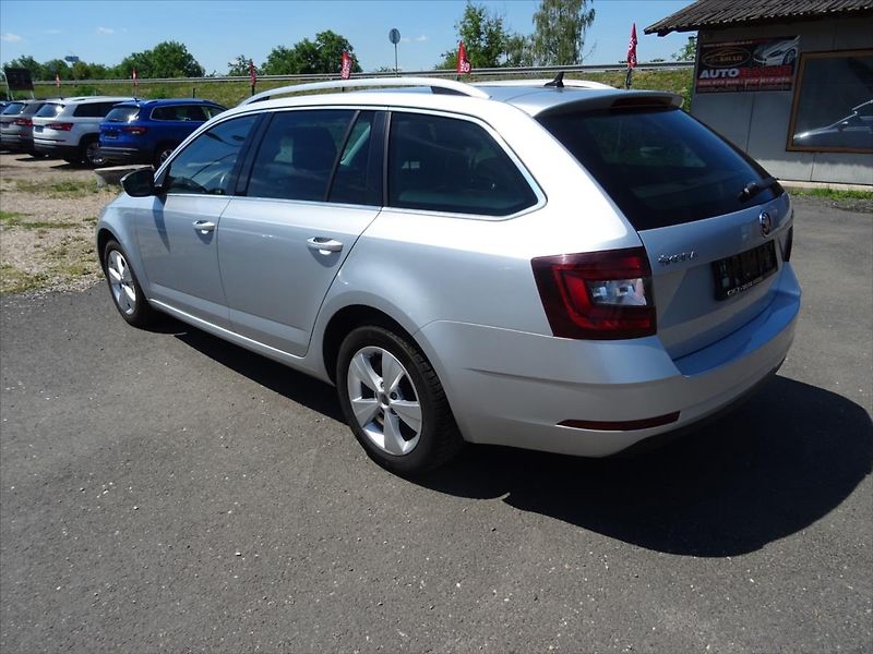 Škoda Octavia 1,0 TSi 85 kW - fotka 7 z 29
