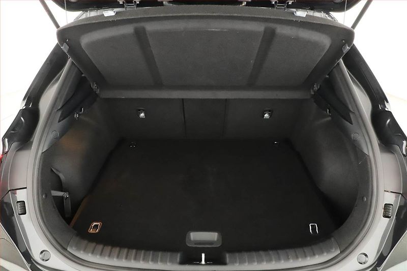 Kia XCeed (2020) 1.4 T-GDI, Automat, Serv.kniha - fotka 11 z 20