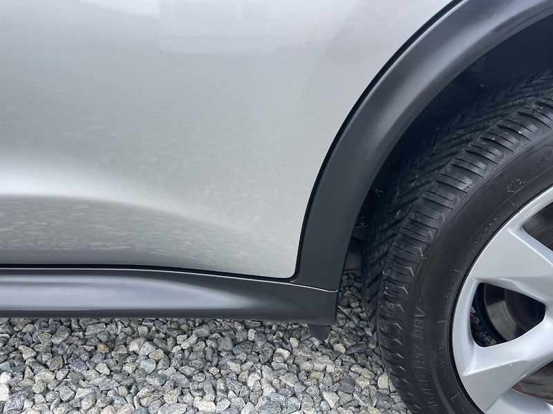 Nissan Juke 1.6i 115PS AUTOMAT 98000KM TOP - fotka 32 z 180