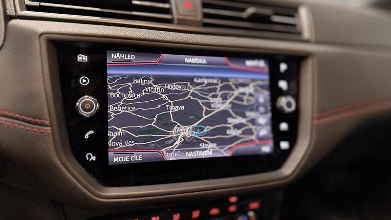 Seat Arona (2019) 1.0TGI- FR,LED,ZÁRUKA  - fotka 31 z 35