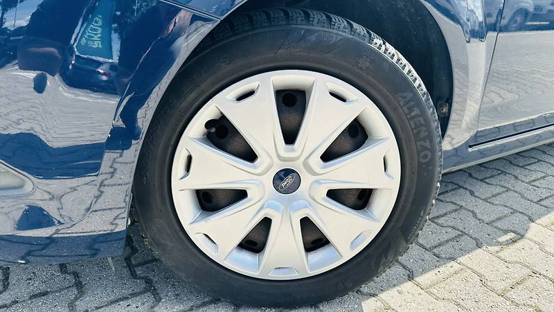 Ford Focus 1,4 16V 59kW MT5/0216 - fotka 21 z 22