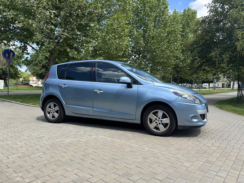 Renault Scénic 1.4 TCe Dynamique - fotka 13 z 26