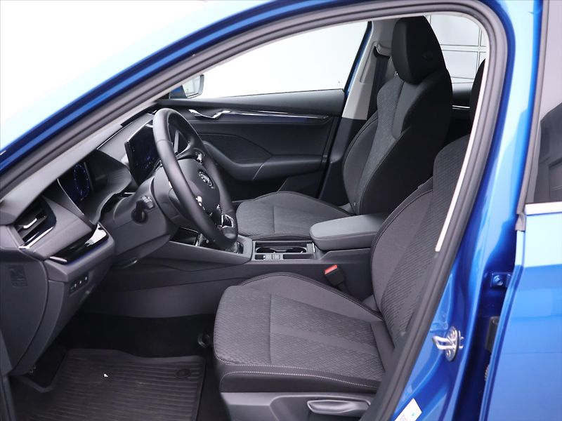 Škoda Octavia 2,0 TDI 110kW 1.Maj Style DPH - fotka 11 z 28