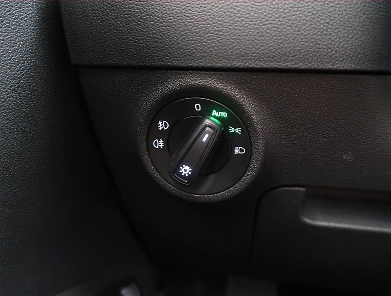Škoda Karoq (2024) 2.0 TDI, digi klima - fotka 19 z 24