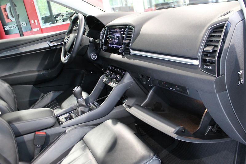 Škoda Karoq 2.0 TDi 4x4 Style - fotka 24 z 30