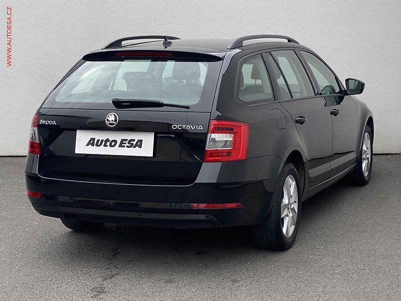 Škoda Octavia (2020) 1.0 TSi, Ambition, výhřev sed - fotka 4 z 17