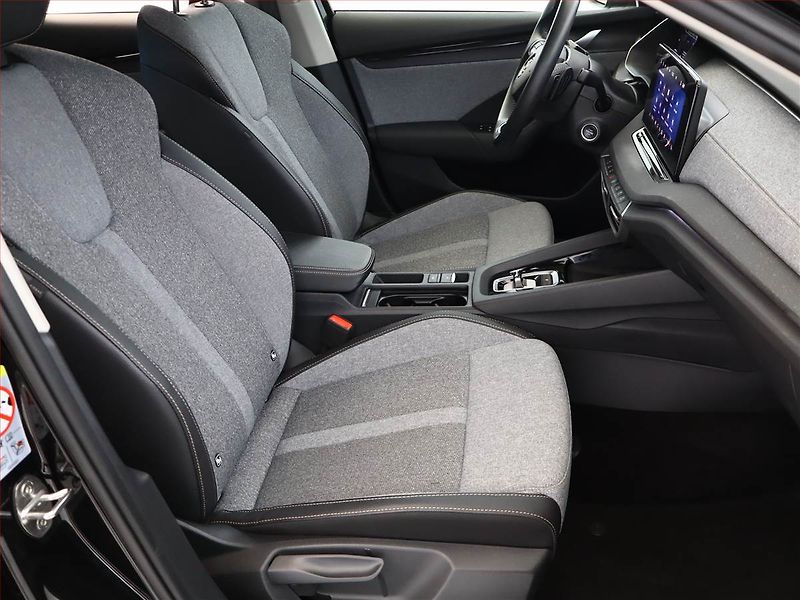 Škoda Octavia (2024) 2.0 TDI - fotka 7 z 19